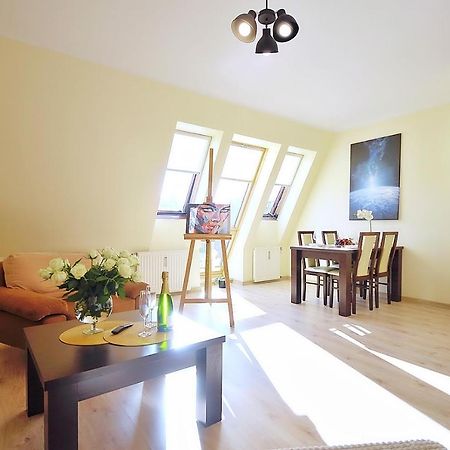 50 M Do Plazy Thobruk Apartamenty Piekna Dama Z Kolobrzegu Kołobrzeg Exterior foto